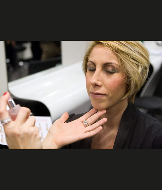 De la brume pour fixer le maquillage