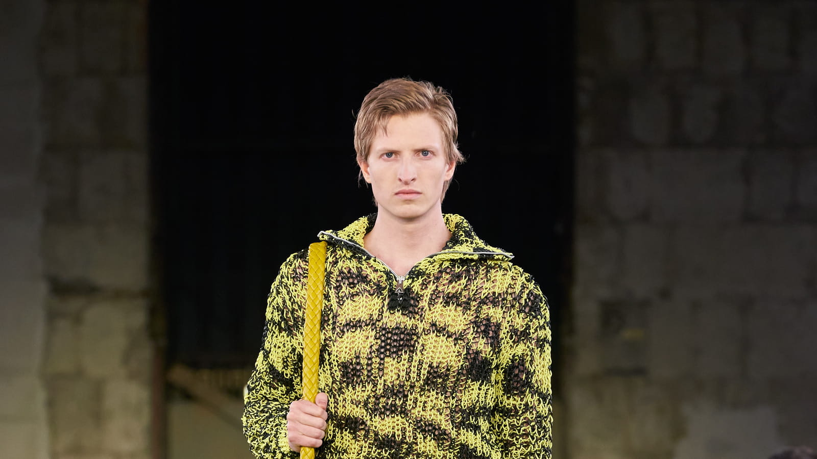Look 27
