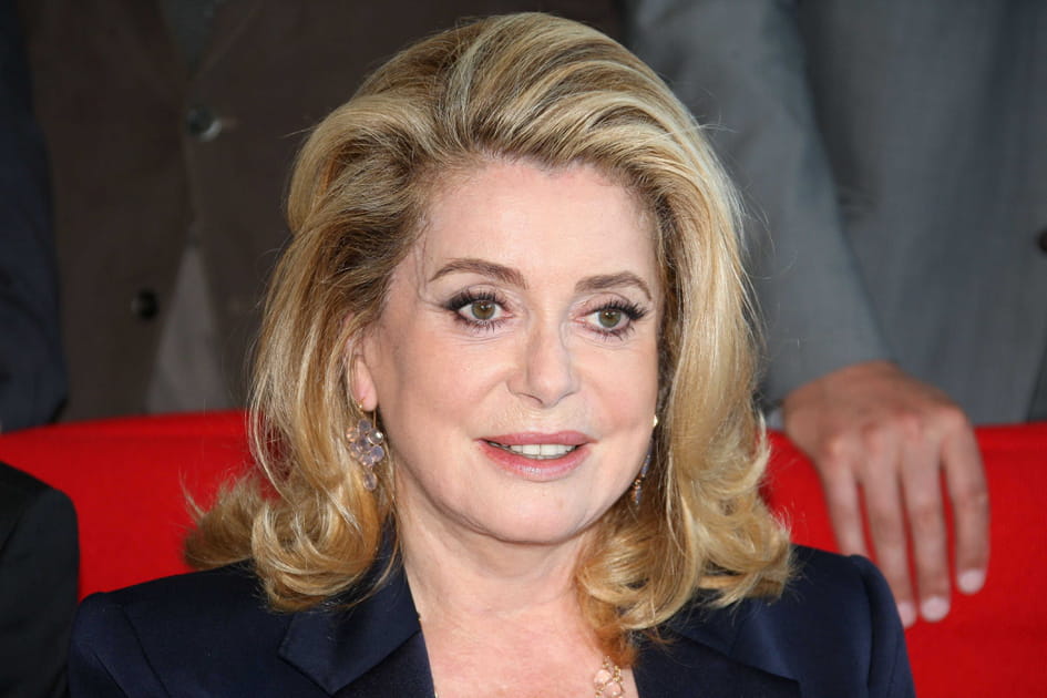 Le teint glowy de Catherine Deneuve