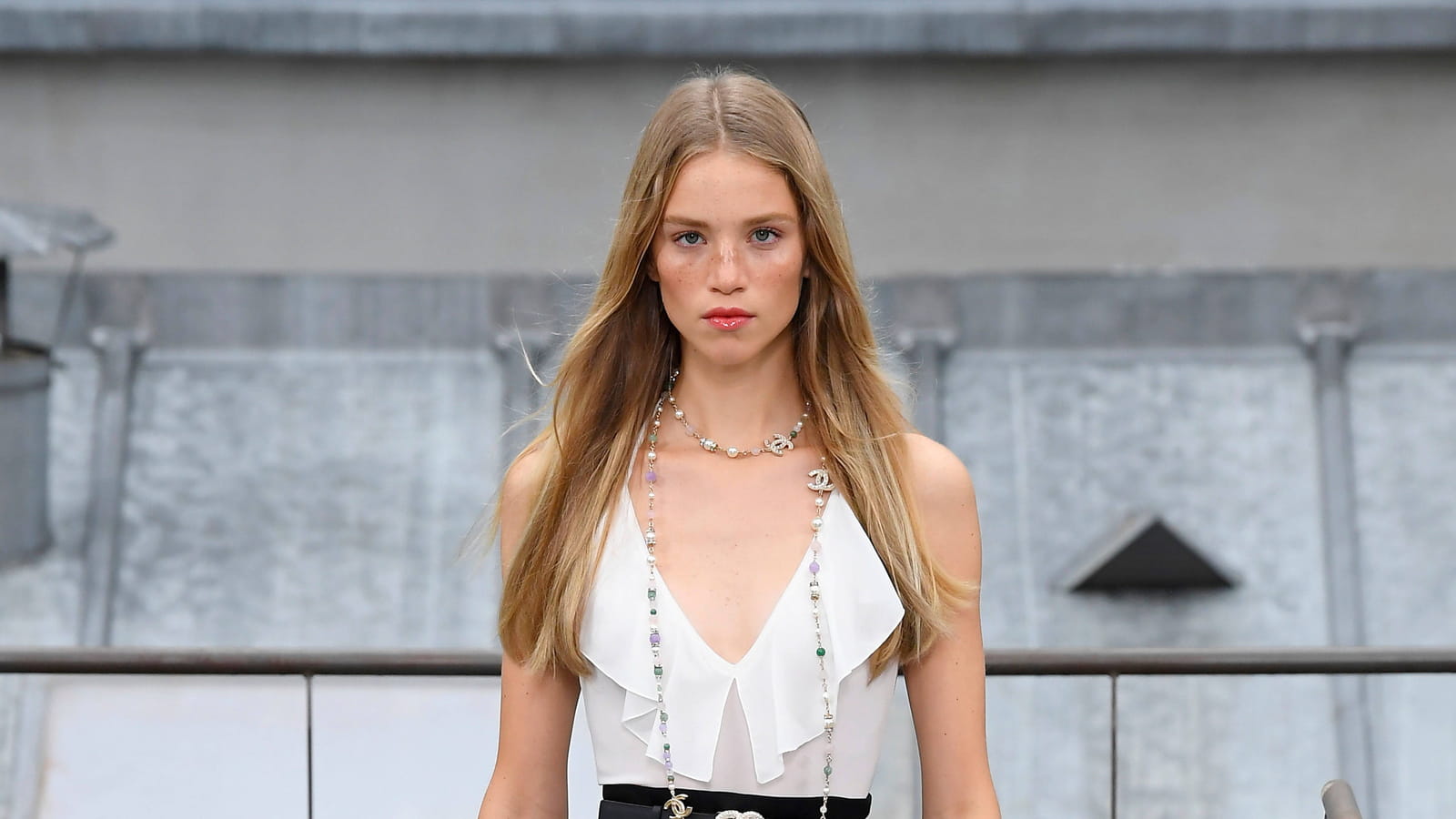 Look 77