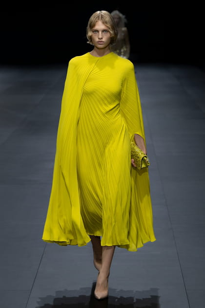 Look 55&nbsp;du d&eacute;fil&eacute; Valentino