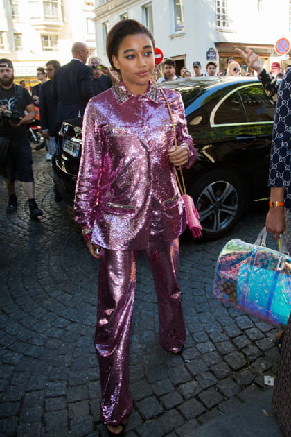Amanda Stenberg au d&eacute;fil&eacute; Valentino