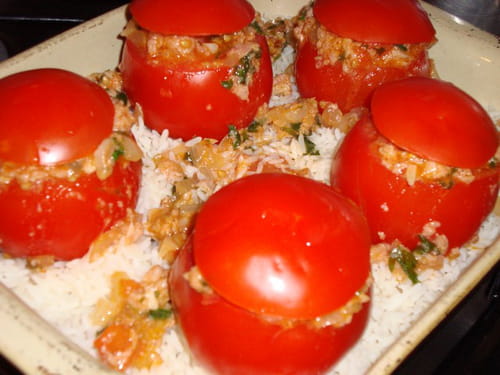 Tomates farcies au pâté : la recette facile