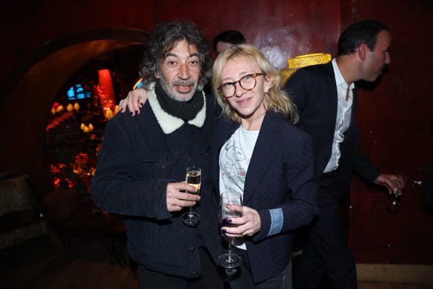 Eric Elmosnino et Sylvie Testud : photo de couple à la soirée de Rachel Khan