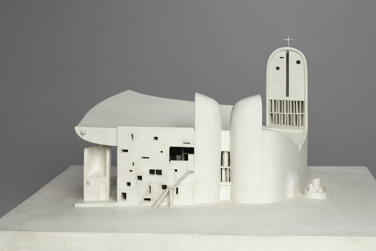 模型製作用品 Le Corbusier Chapelle Notre-Dame-du-Haut Le Corbusier (Charles-Édouard Jeanneret). Chapelle Notre