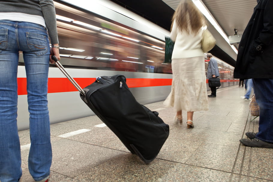 Frotteur du métro parisien: prison ferme pour agression sexuelle