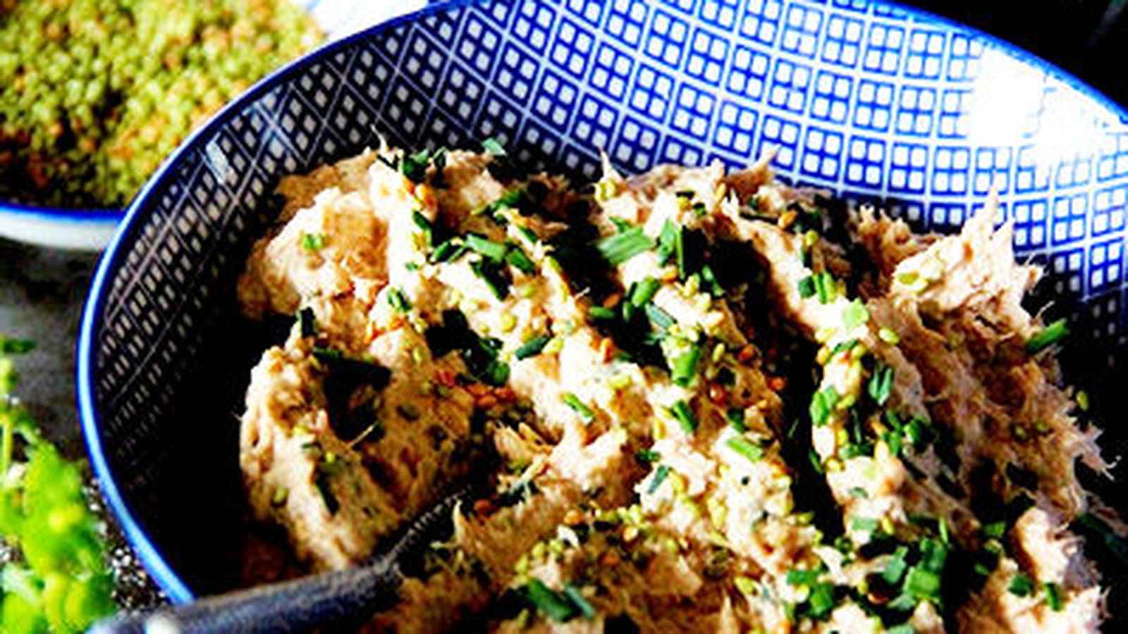 Tartinade de thon et Petit Billy, sésame au wasabi et Balsoy