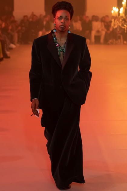 Look 54&nbsp;du d&eacute;fil&eacute; Off-White