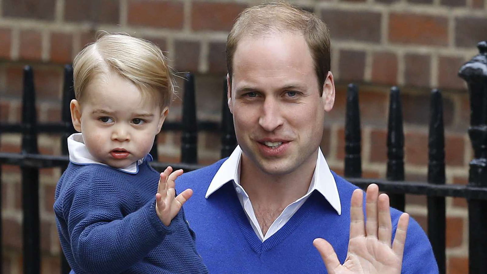 George rencontre sa petite sœur 