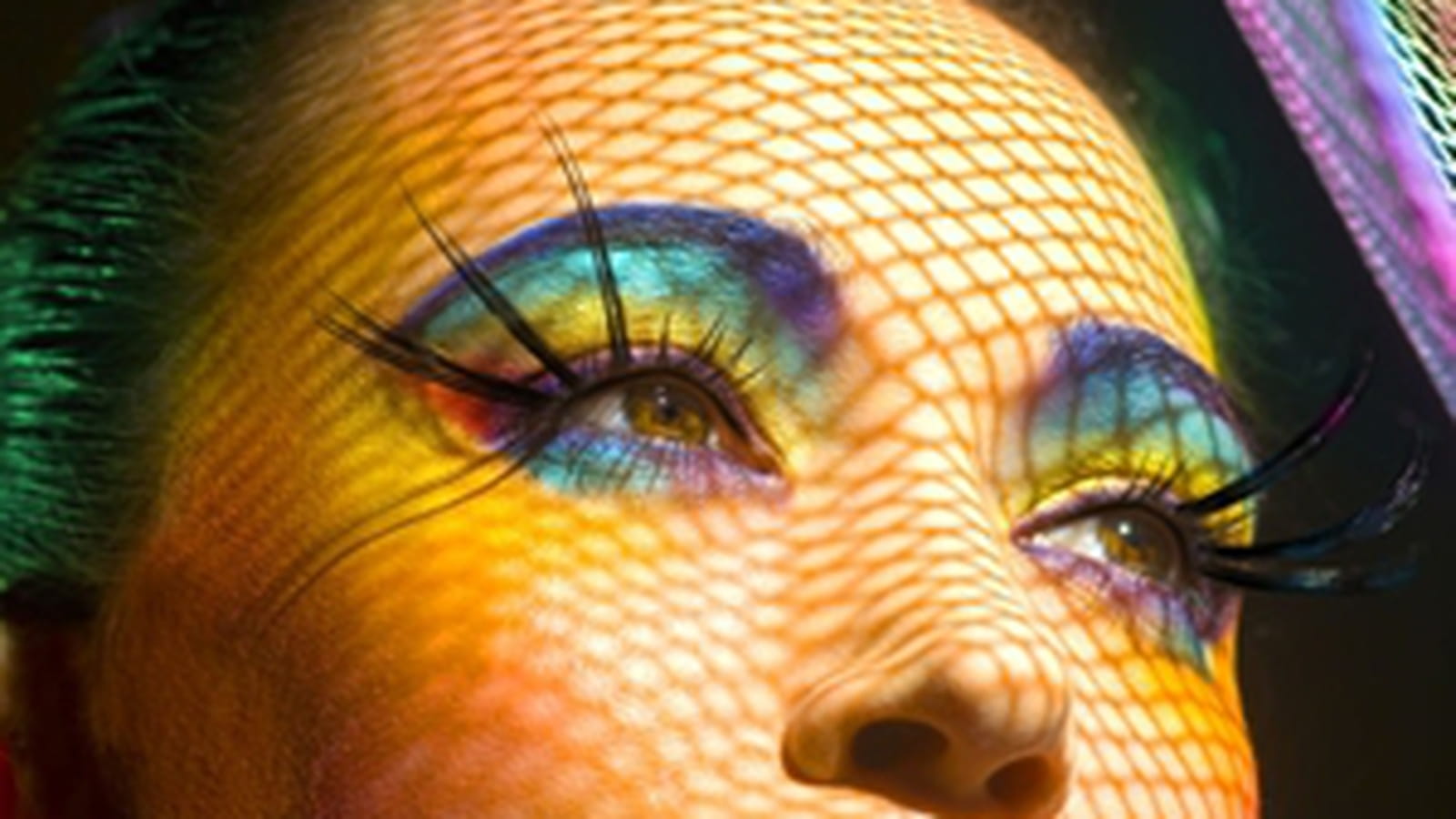 Look printemps 2008 de Make Up For Ever