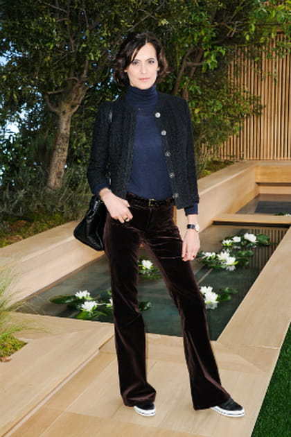 In&egrave;s de la Fressange au d&eacute;fil&eacute; Chanel
