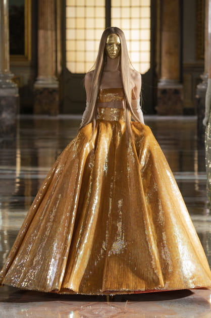 Valentino Haute Couture printemps-&eacute;t&eacute; 2021&nbsp;look 73