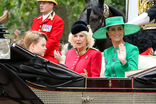 Camilla, Kate et les enfants : un tour en calèche dans les rues de Londres