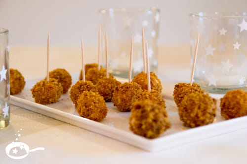 Billes apéritives au fromage bleu, chorizo et pain d’épices