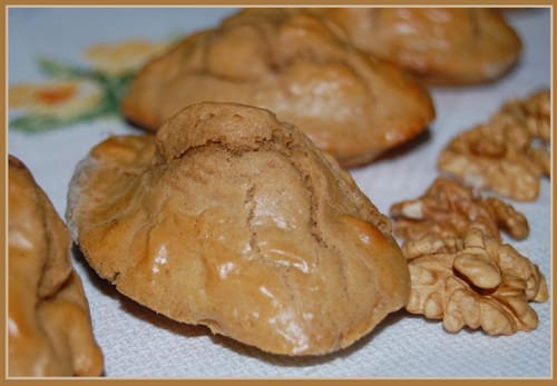 Madeleines aux noix et à la chicorée