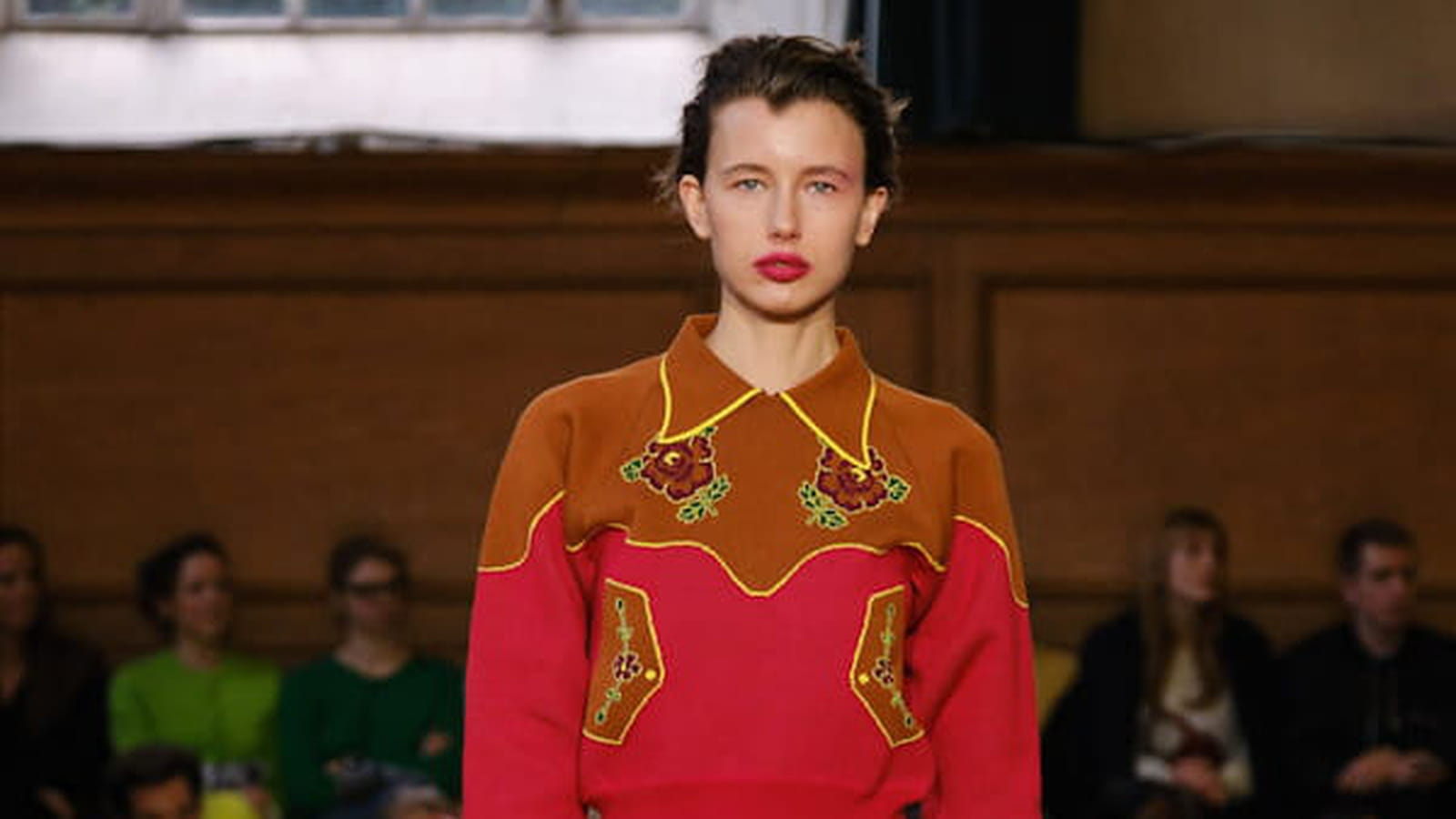 Défilé Molly Goddard automne-hiver 2024-2025