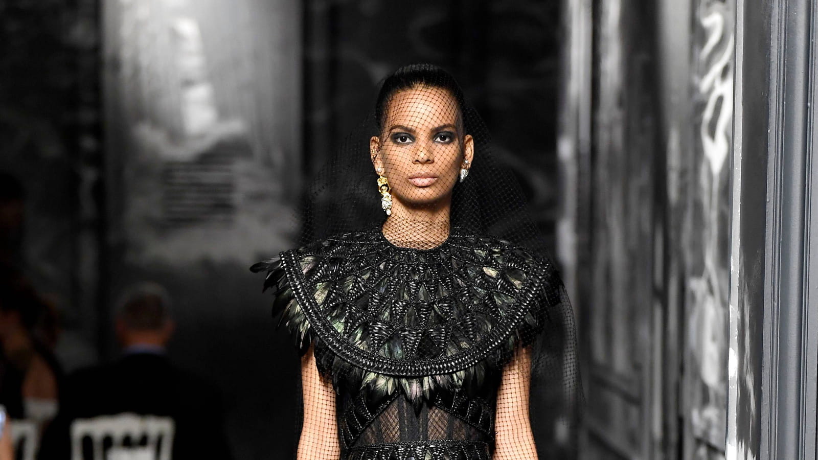 Look 11