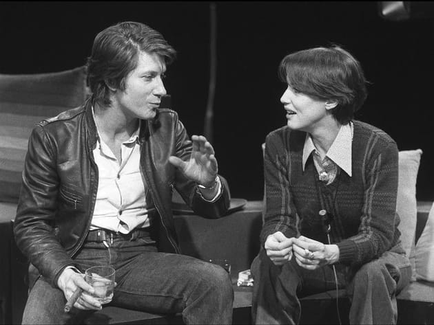 Veste en cuir, verre et cigare