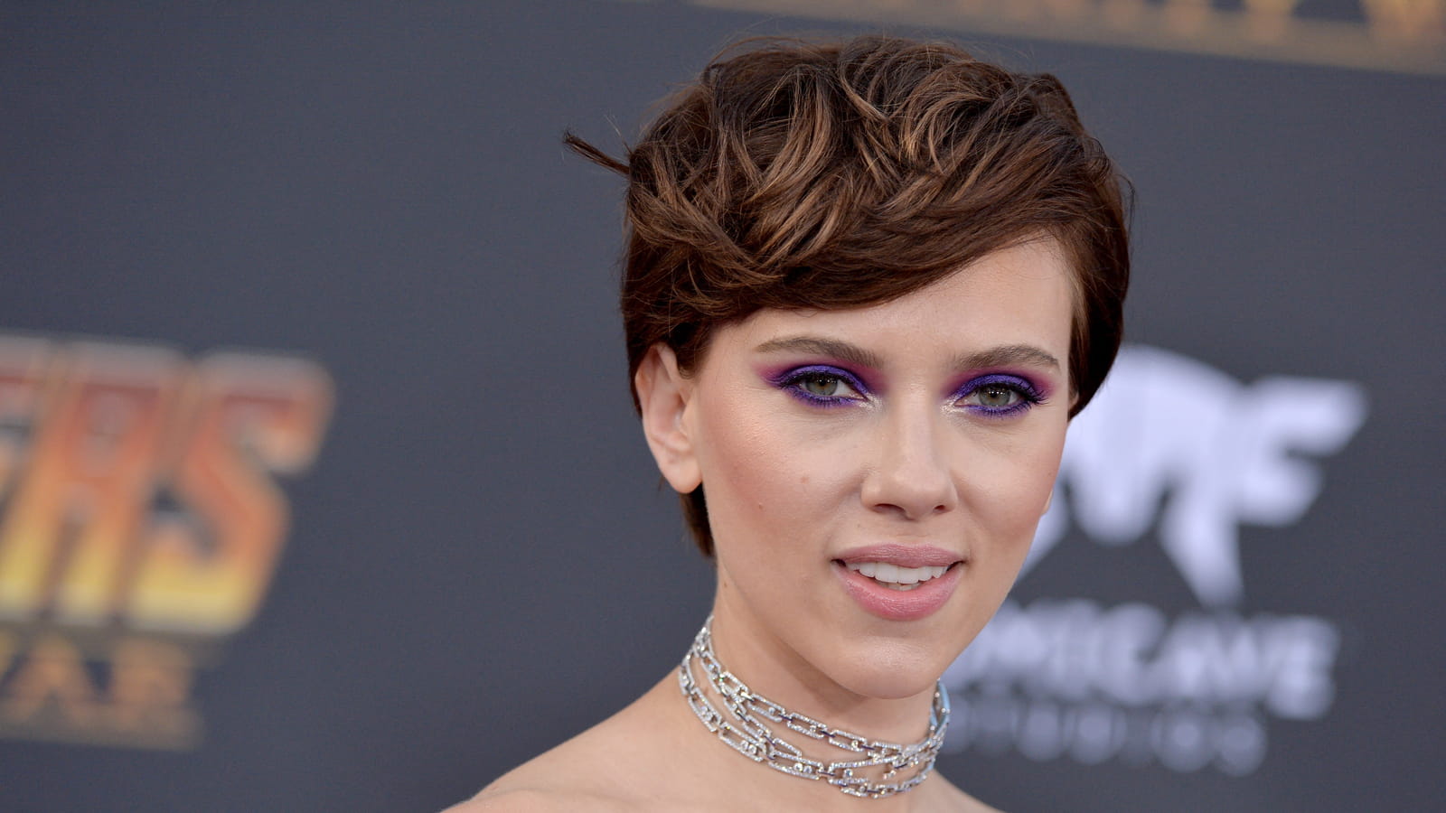 Le charbonneux violet de  Scarlett Johansson