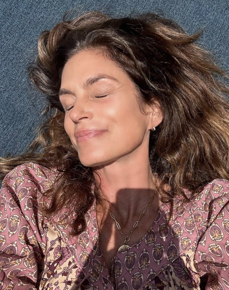 Cindy-Crawford-secret-peau-microneedling