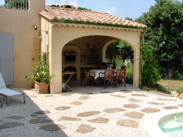 Apr&egrave;s&nbsp;: cuisine et salle &agrave; manger d'ext&eacute;rieur