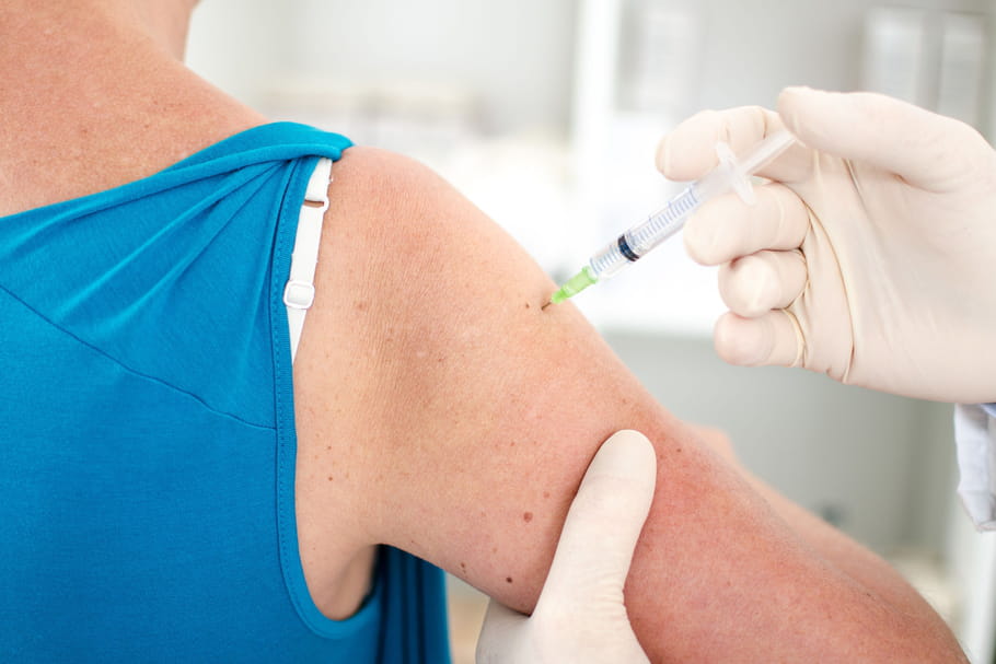Vaccin contre la fièvre jaune : noms, rappels, effets