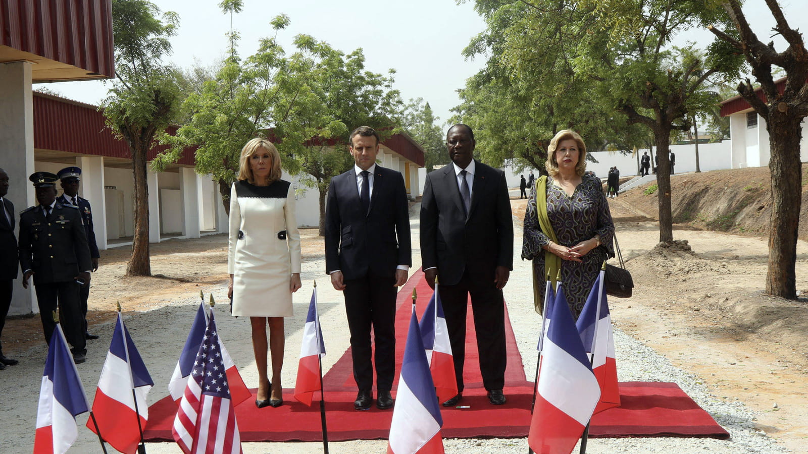 Brigitte Macron, Emmanuel Macron, Alassane Ouattara et Dominique Ouattara