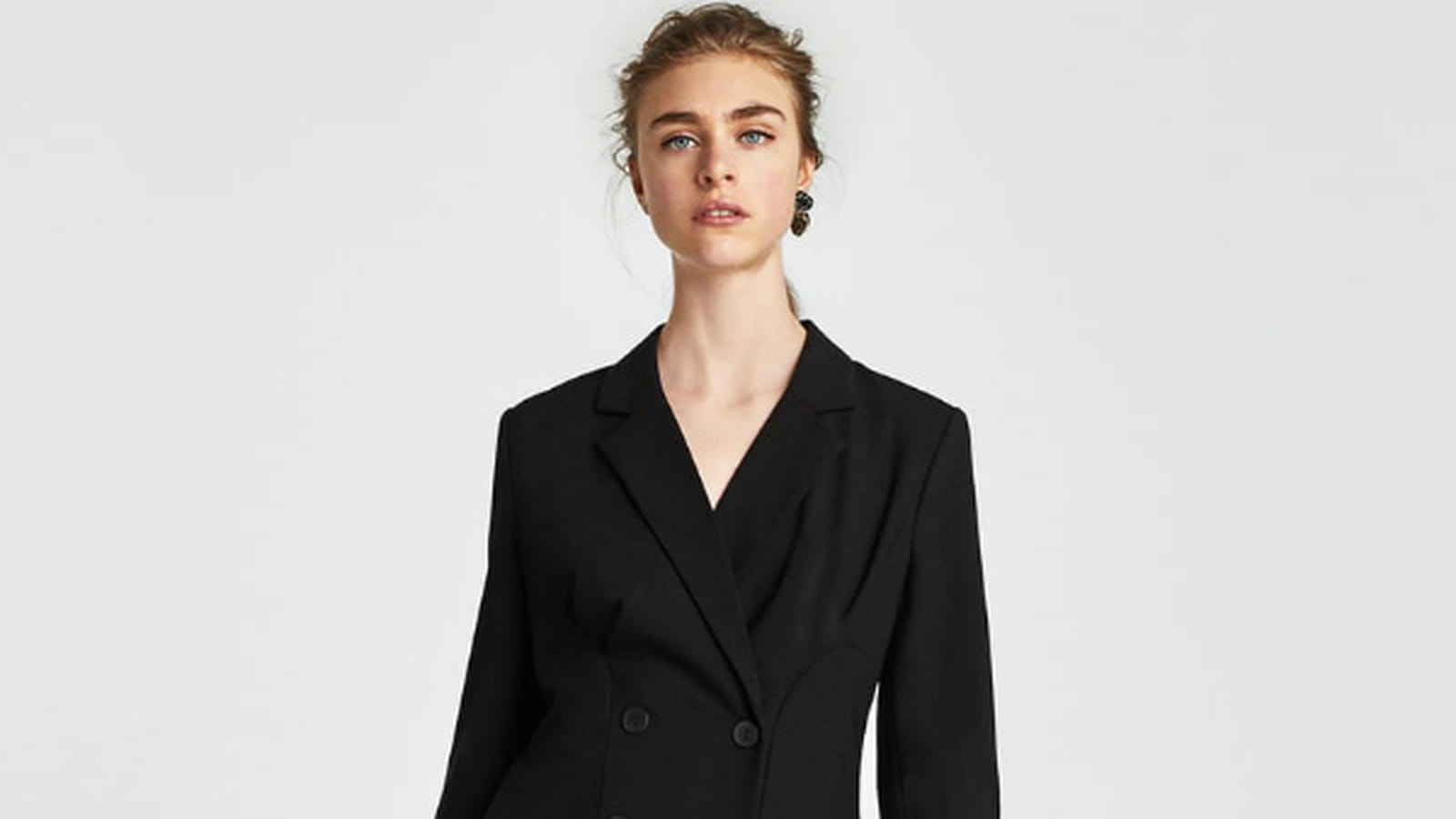 Robe épaulettes