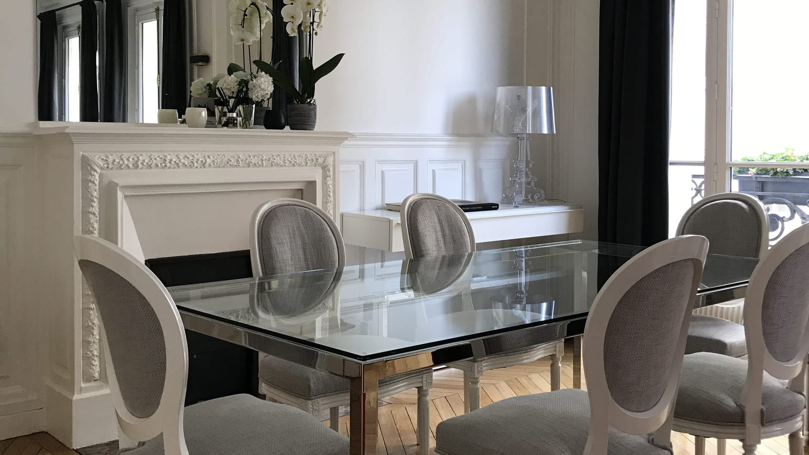 Salle à manger après