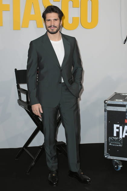 François Civil, maître dans l'art du style casual chic en 15 looks parfaits