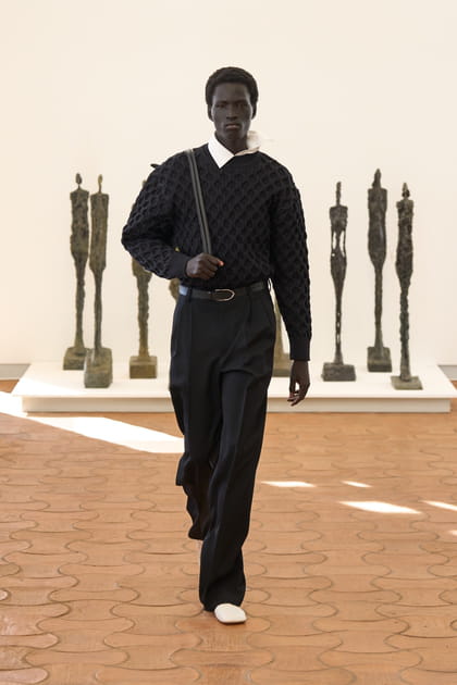 Look 37&nbsp;du d&eacute;fil&eacute; Jacquemus "Les sculptures"