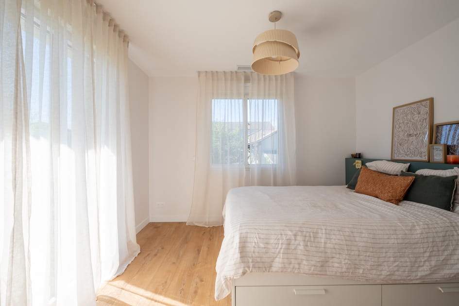 Apr&egrave;s&nbsp;: une chambre comme un paradis blanc