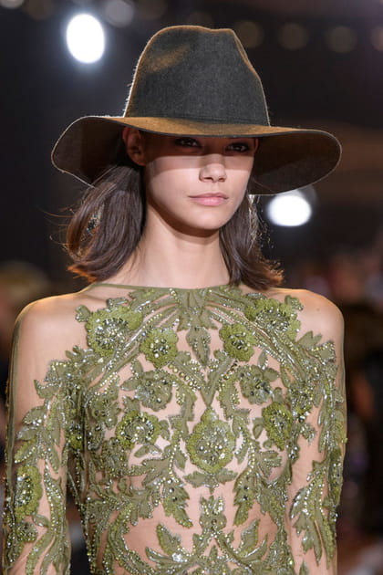 Le chapeau Fedora du d&eacute;fil&eacute; Zuhair Murad