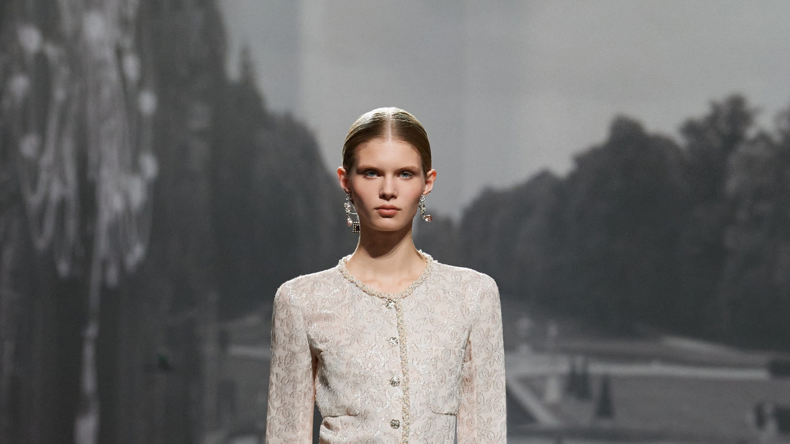 Look 53