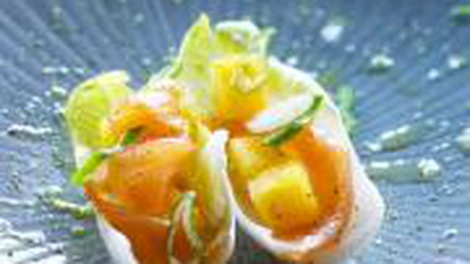 Tapa de kaki, endive et saumon fumé