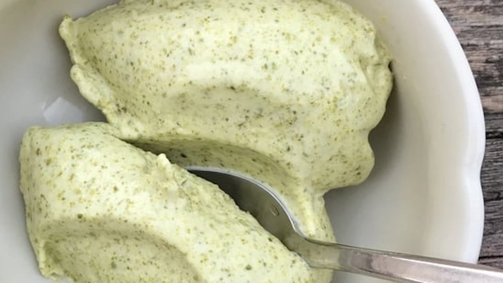 Glace pistache et fleur d'oranger