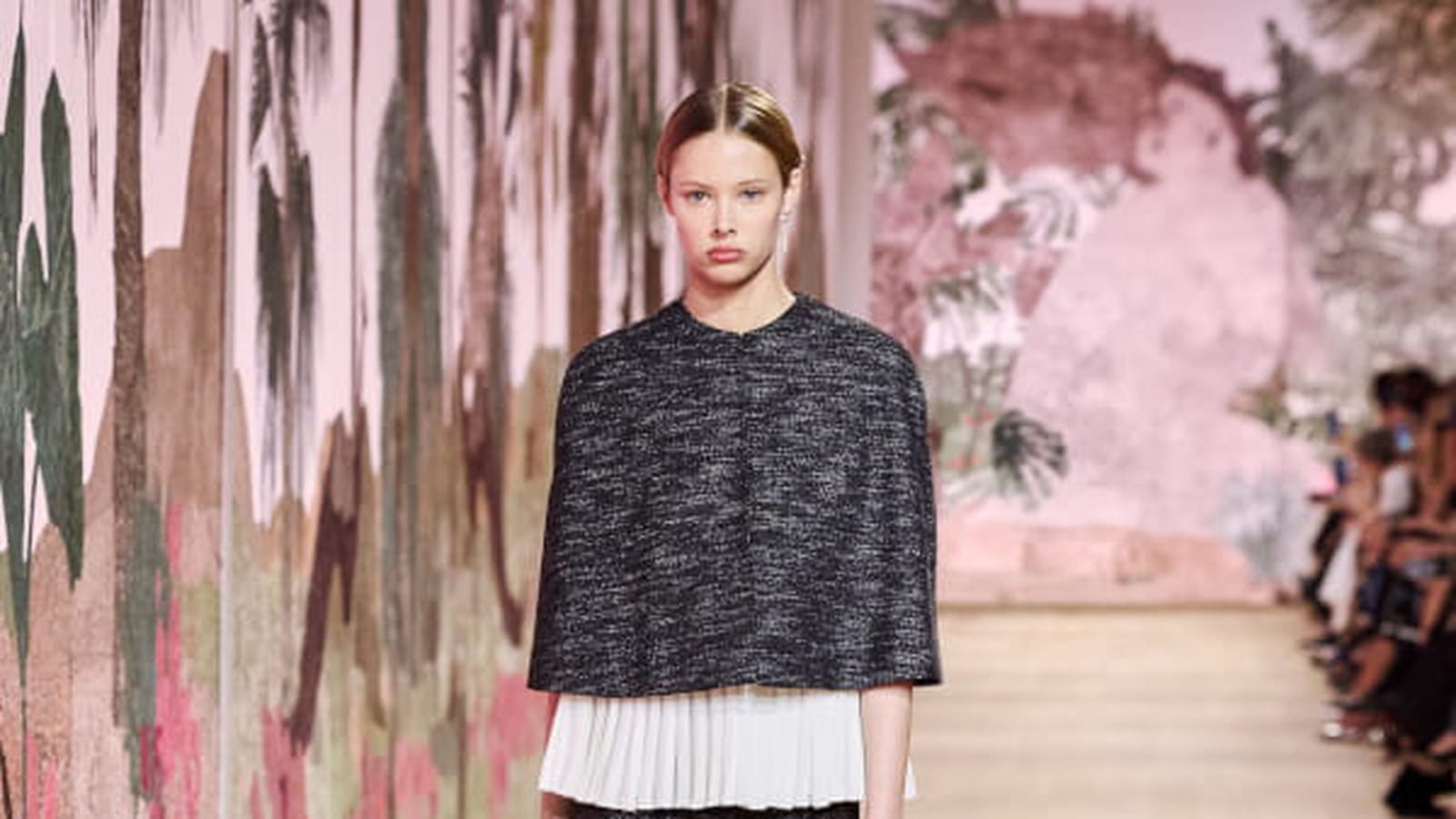 Look 30