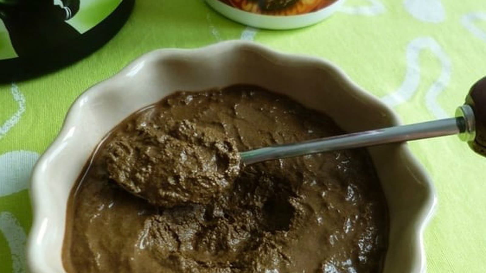 Crème dessert vegan 100% crue au cacao et aux protéines de chanvre