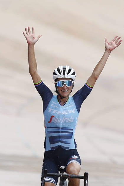 La cycliste Elizabeth Deignan &agrave; Roubaix en 2021