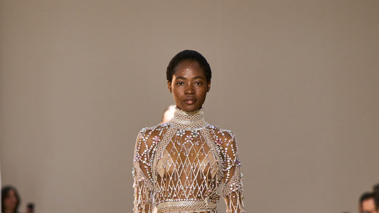 Look 18