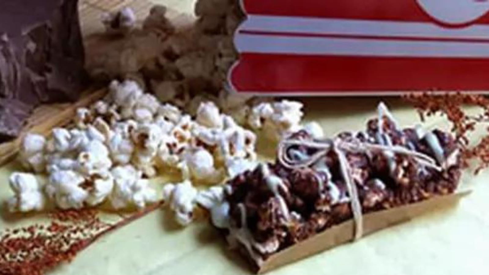 Barre de pop-corn chocolaté