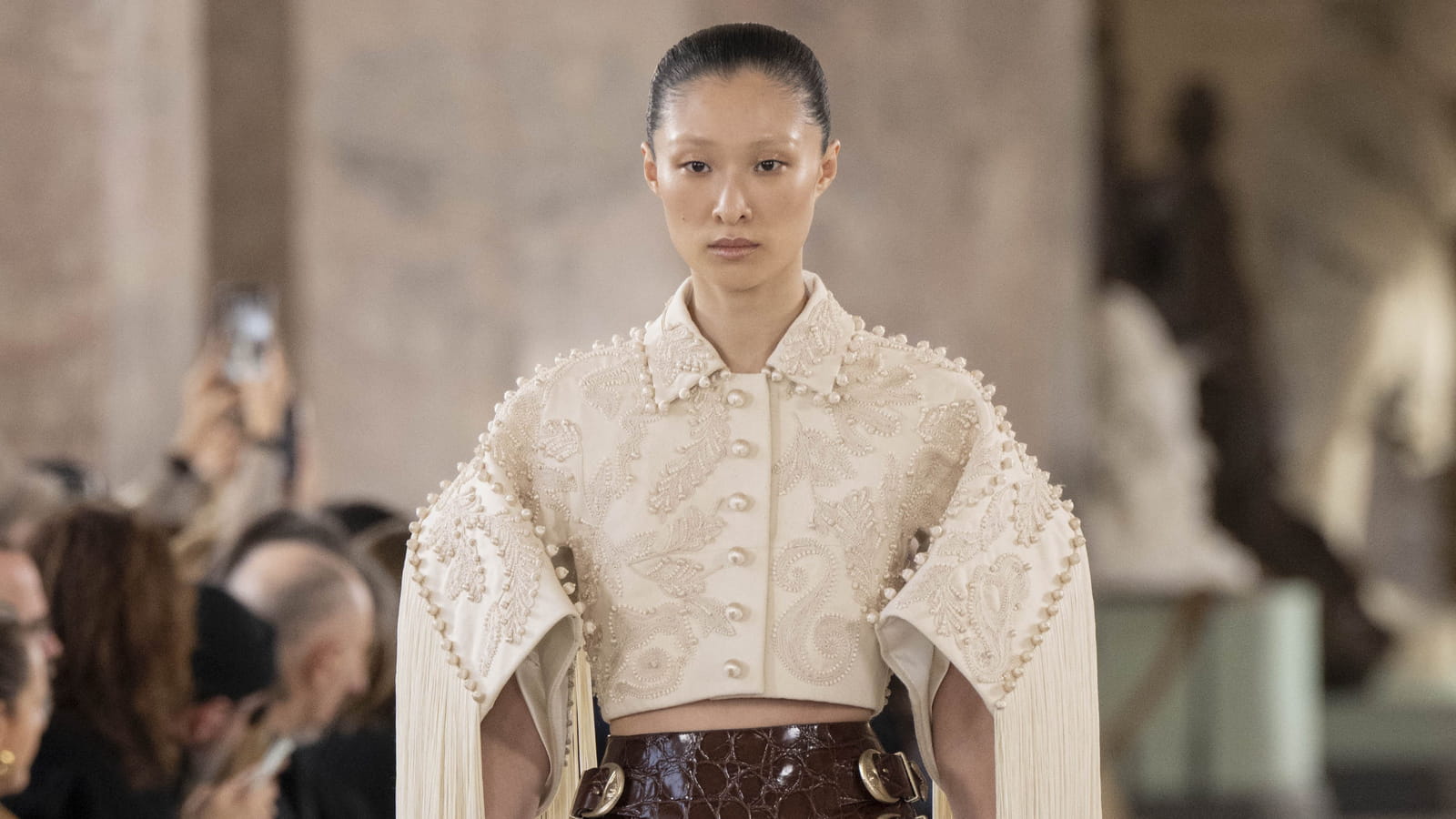 Look 17 du défilé Schiaparelli