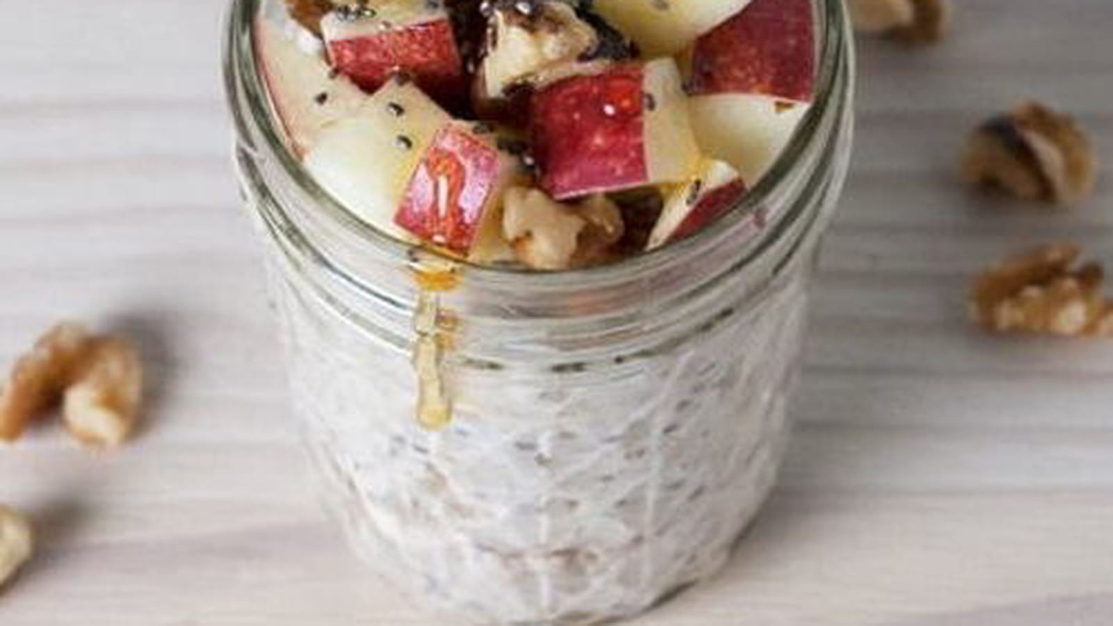 Porridge du lendemain aux pommes et aux noix