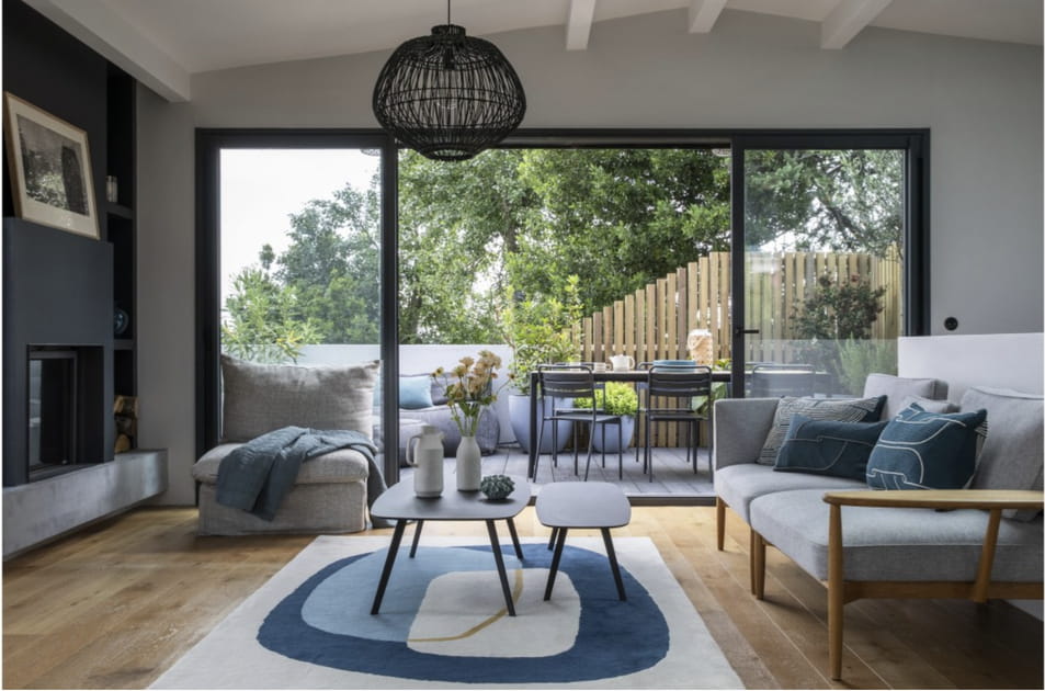 Apr&egrave;s&nbsp;: un beau salon dans les m&ecirc;mes tons que celui du rez-de-jardin