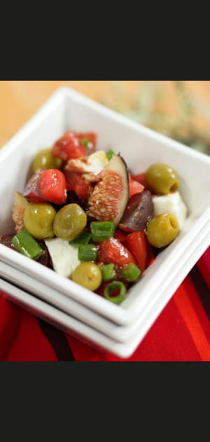Recette minceur&nbsp;: salade de tomate, olives vertes et vinaigrette &agrave; la figue