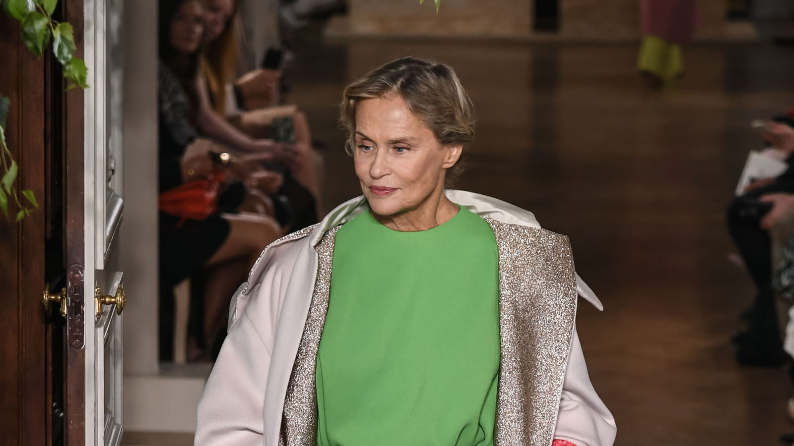 Look 11