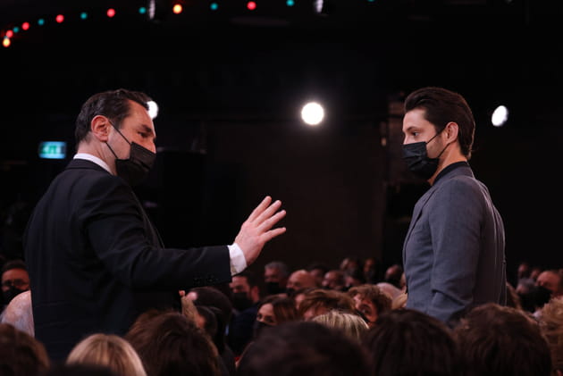 Gilles Lellouche et Pierre Niney se "r&eacute;concilient" en direct