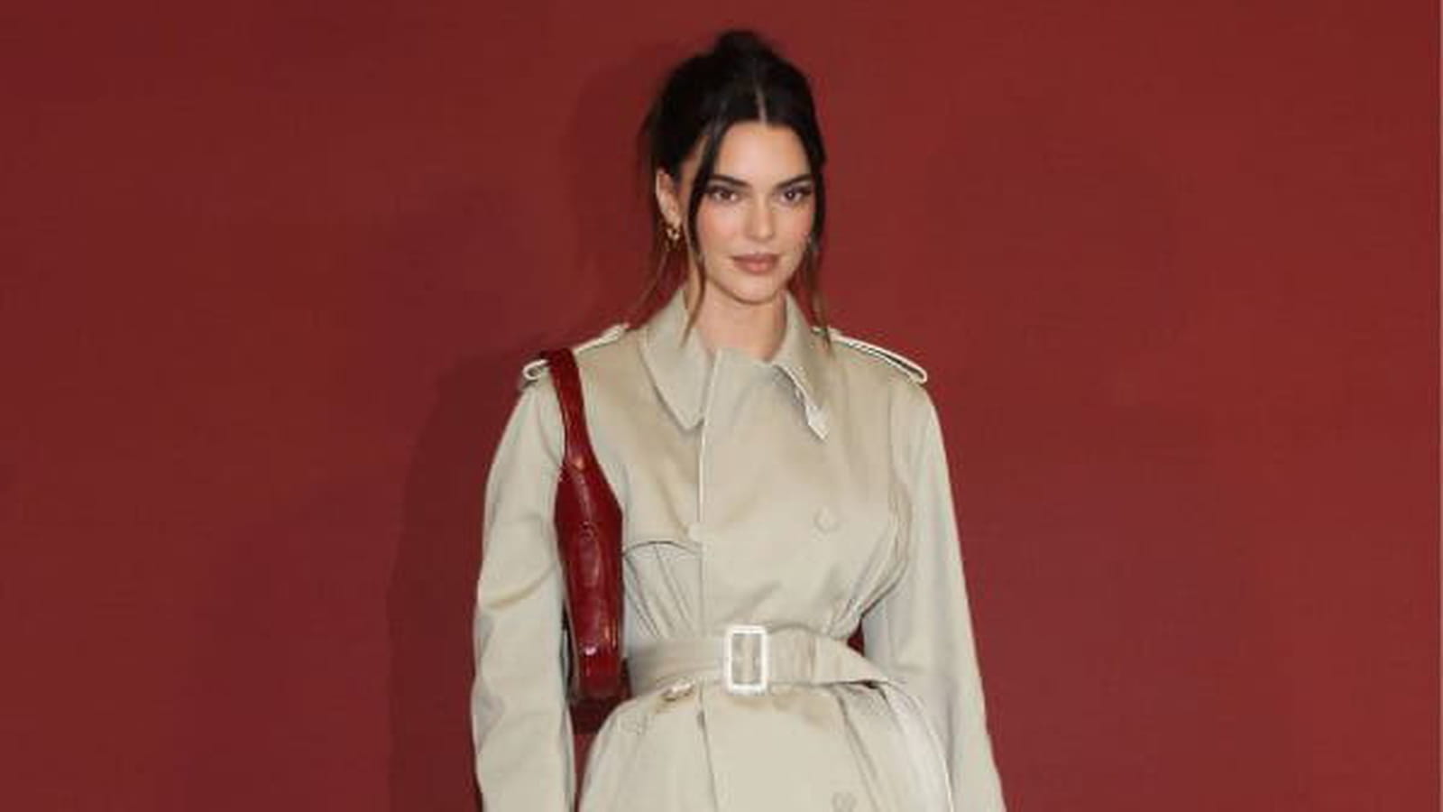 Mannequin et fan de mode, Kendall Jenner a fait de sa passion son métier. Aujourd'hui, elle fait partie des tops vedettes des podiums ! Parcourez les looks les plus stylés de la petite sœur de Kim Kardashian.