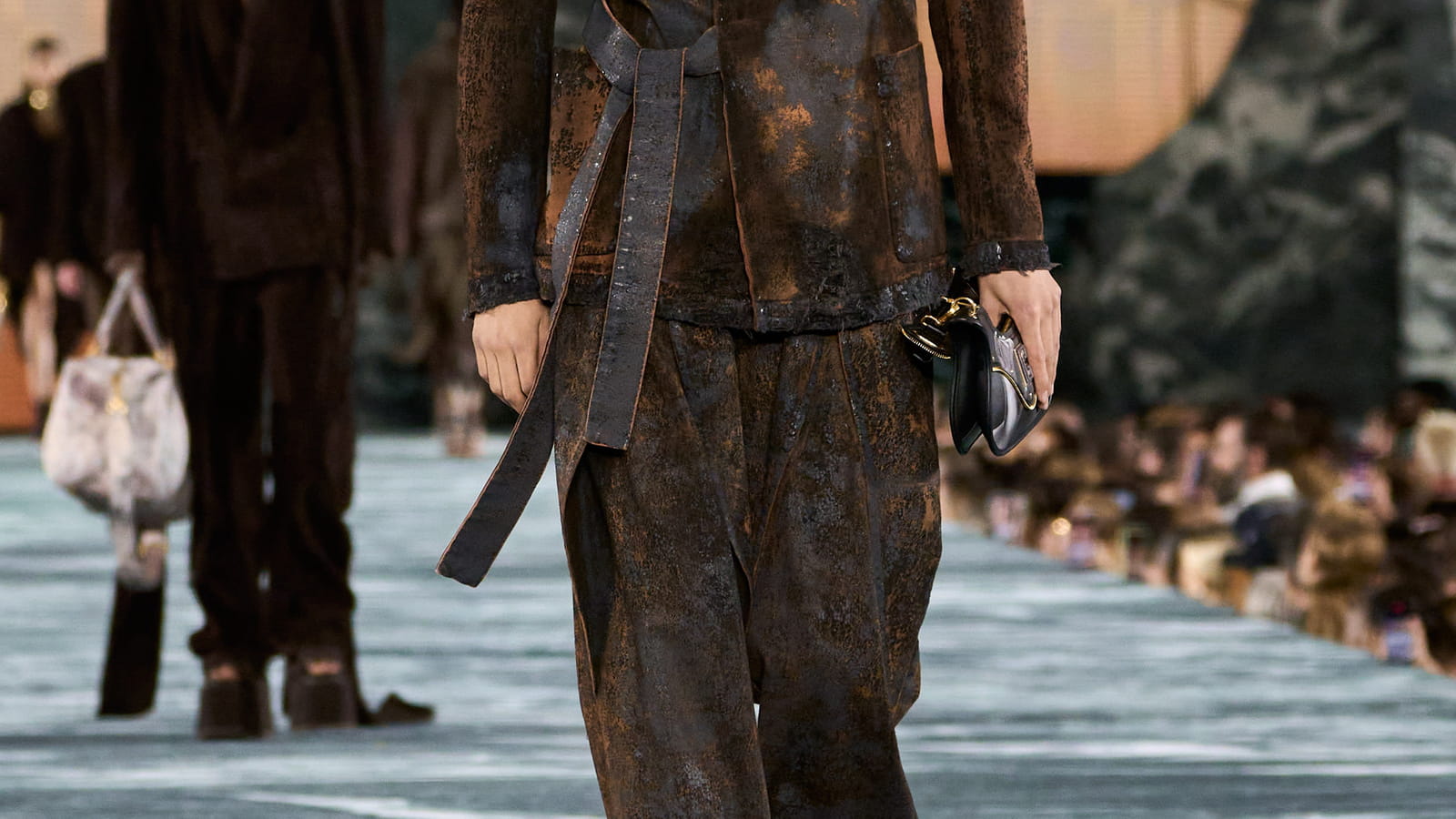 Look 83