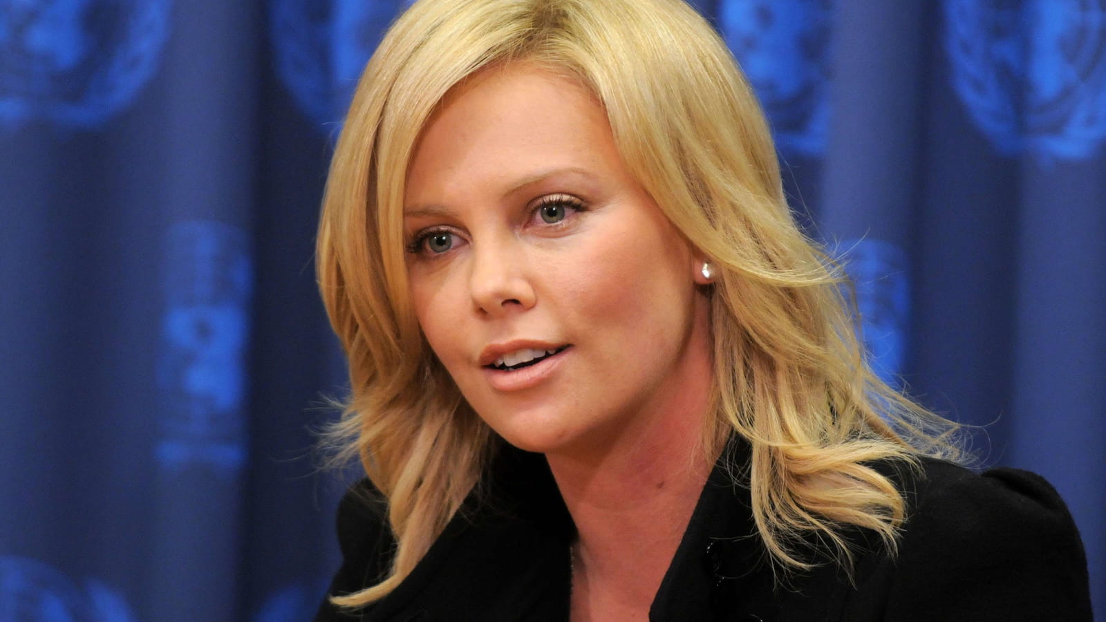 Charlize Theron, jeune